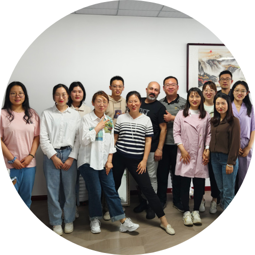 Group photo of exhibition customers